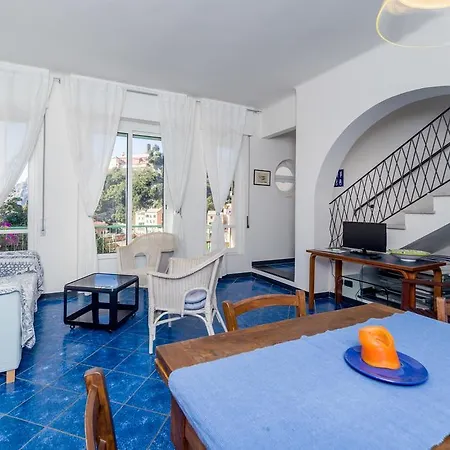 Servano Monterosso Villa *