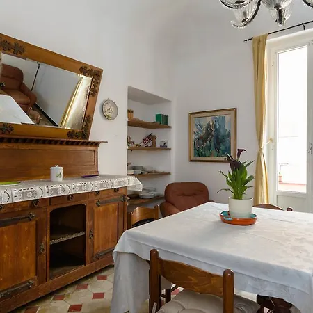 Servano Monterosso Μοντερόσο αλ Μάρε